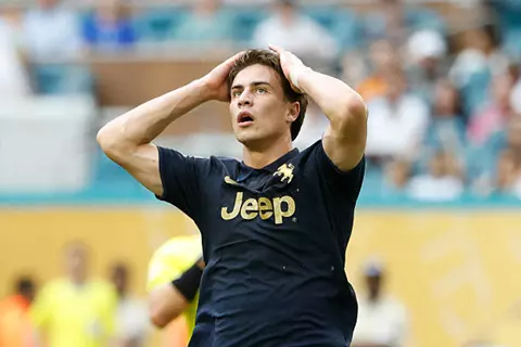 بعد اهتمام بايرن وبرشلونة.. تقارير: يوفنتوس يتحرك لتمديد عقد يلدز